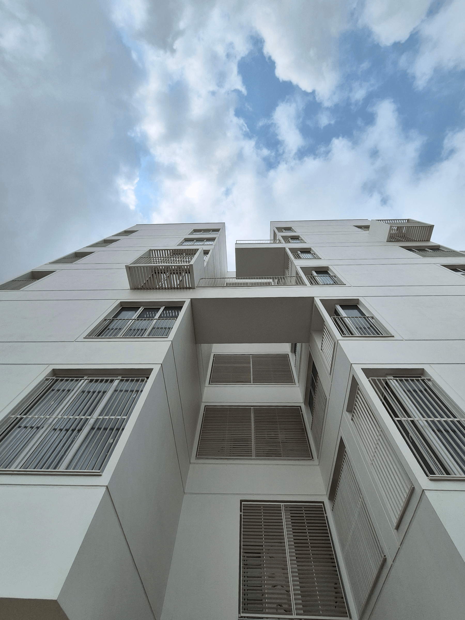 Exterior View 5